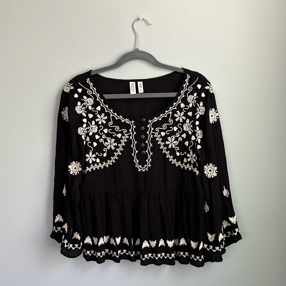 Anthropologie Black Long Sleeve Embroidered Blouse XS